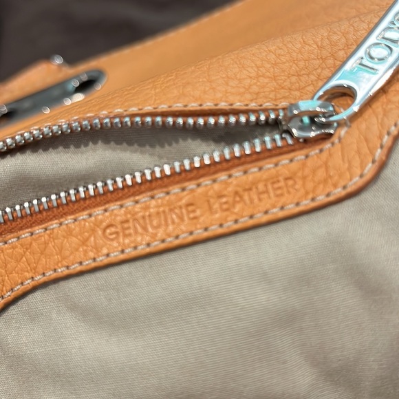 Authentic Leather Tod’s Messenger / Tote Bag - Picture 10 of 14